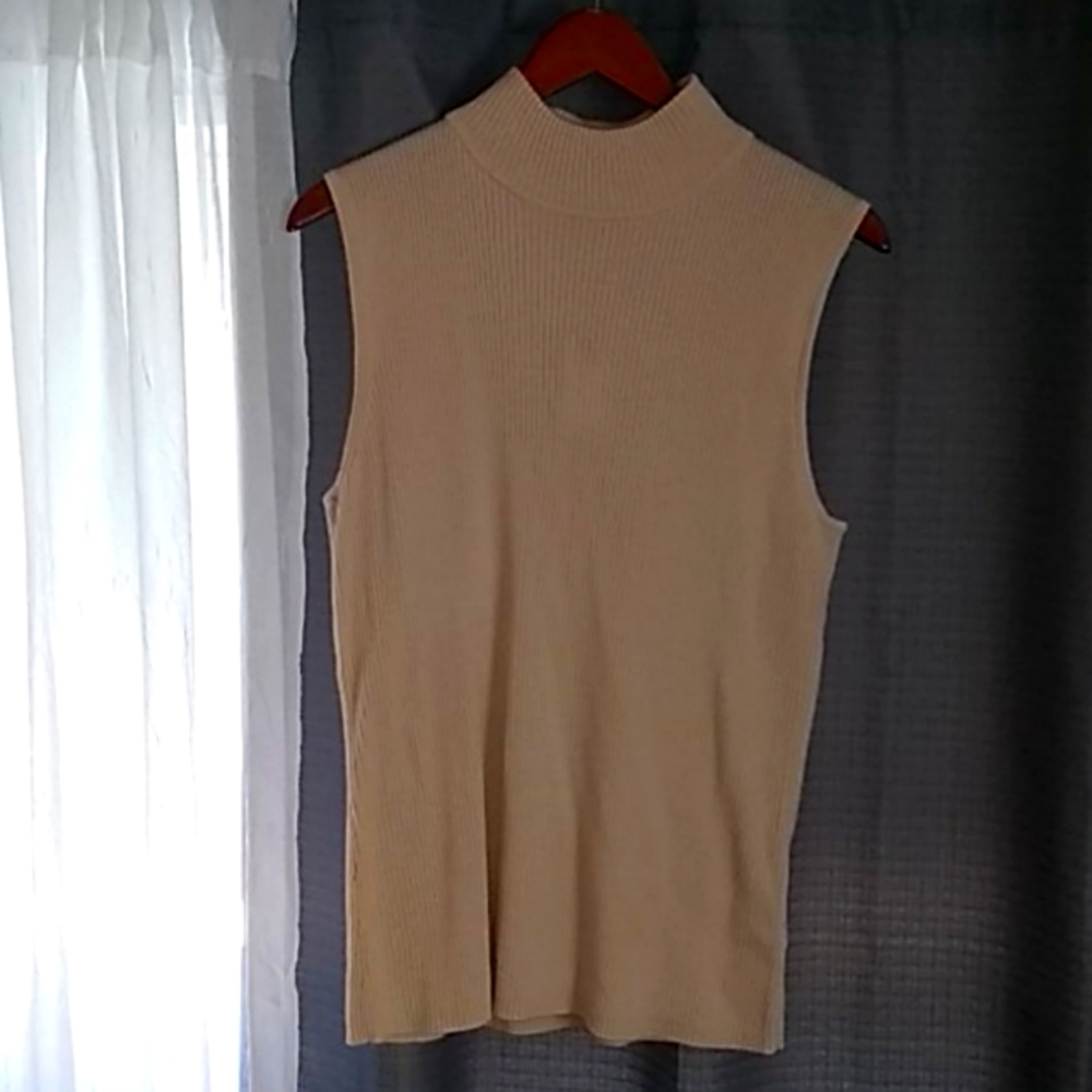 Croft and Barrow women's top